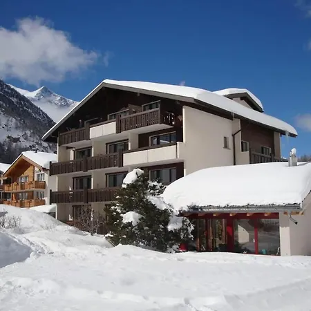 Haus Azur Studio Nr- 2 By Interhome * Saas-Almagell